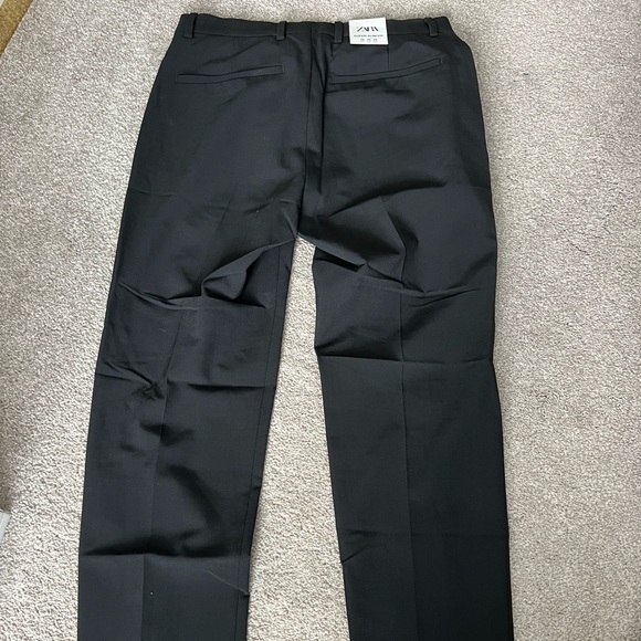 BRAND NEW ZARA SLIM FIT BLACK PANTS 👖🖤 - Picture 5 of 6